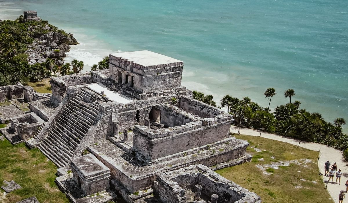 Le rovine di Tulum a picco sul mare