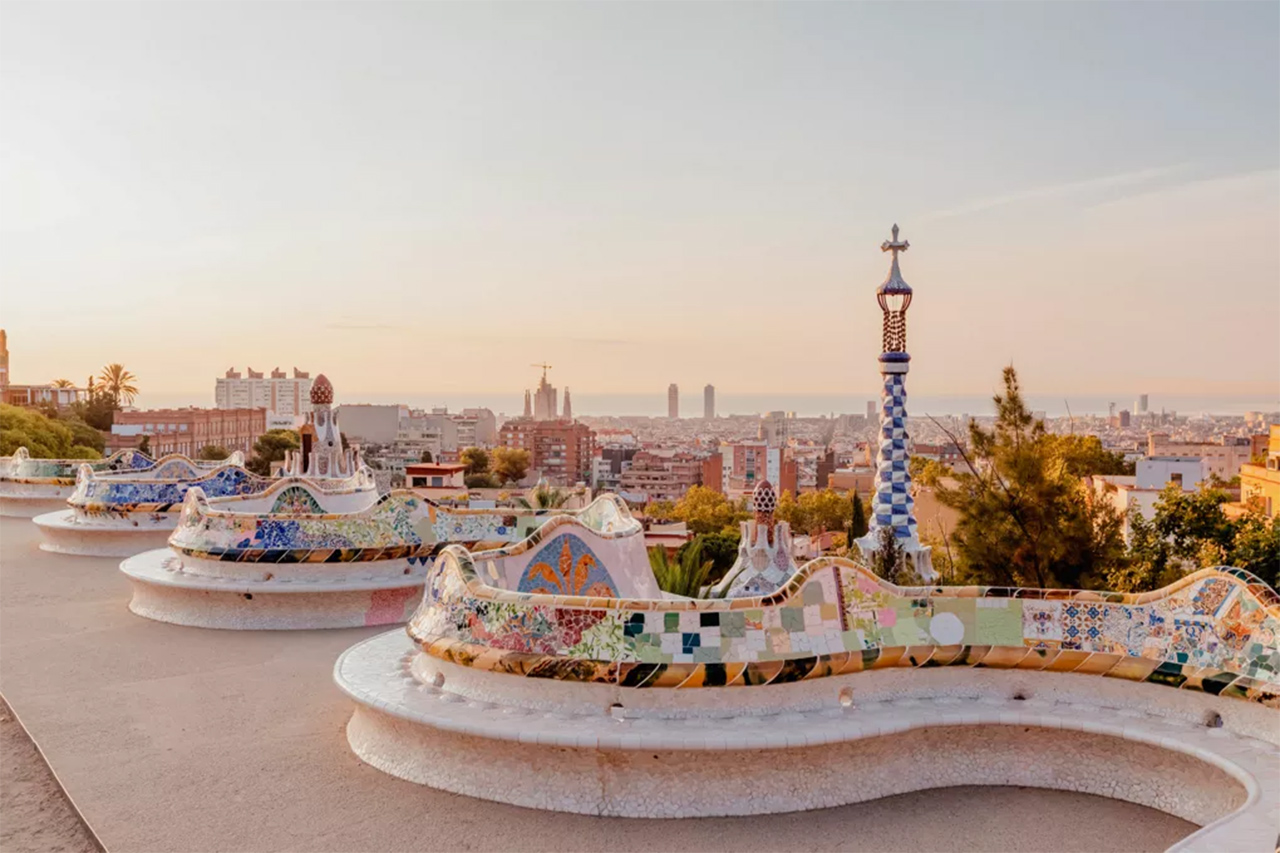 crociera luxury travel itinerario mare explora journeys mediterraneo barcellona spagna