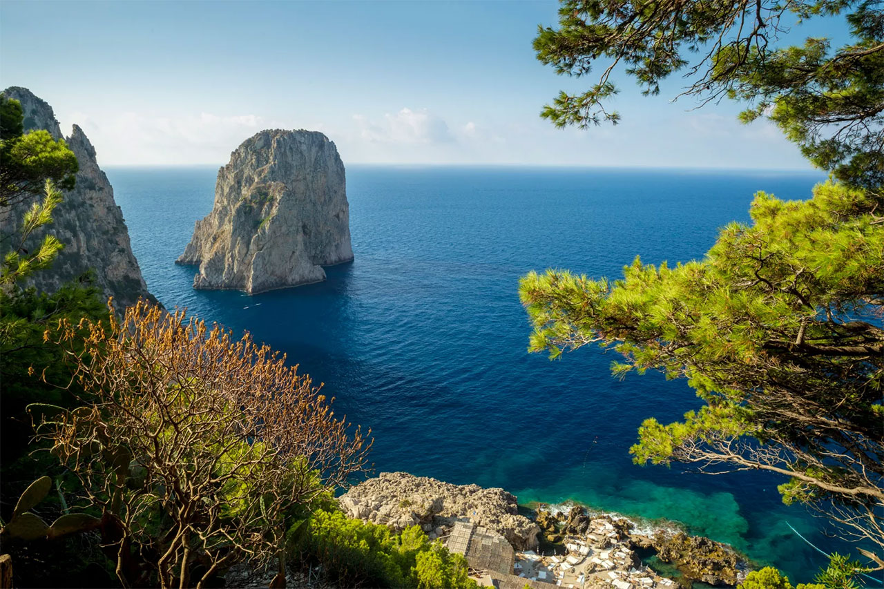 crociera luxury travel itinerario mare explora journeys mediterraneo capri