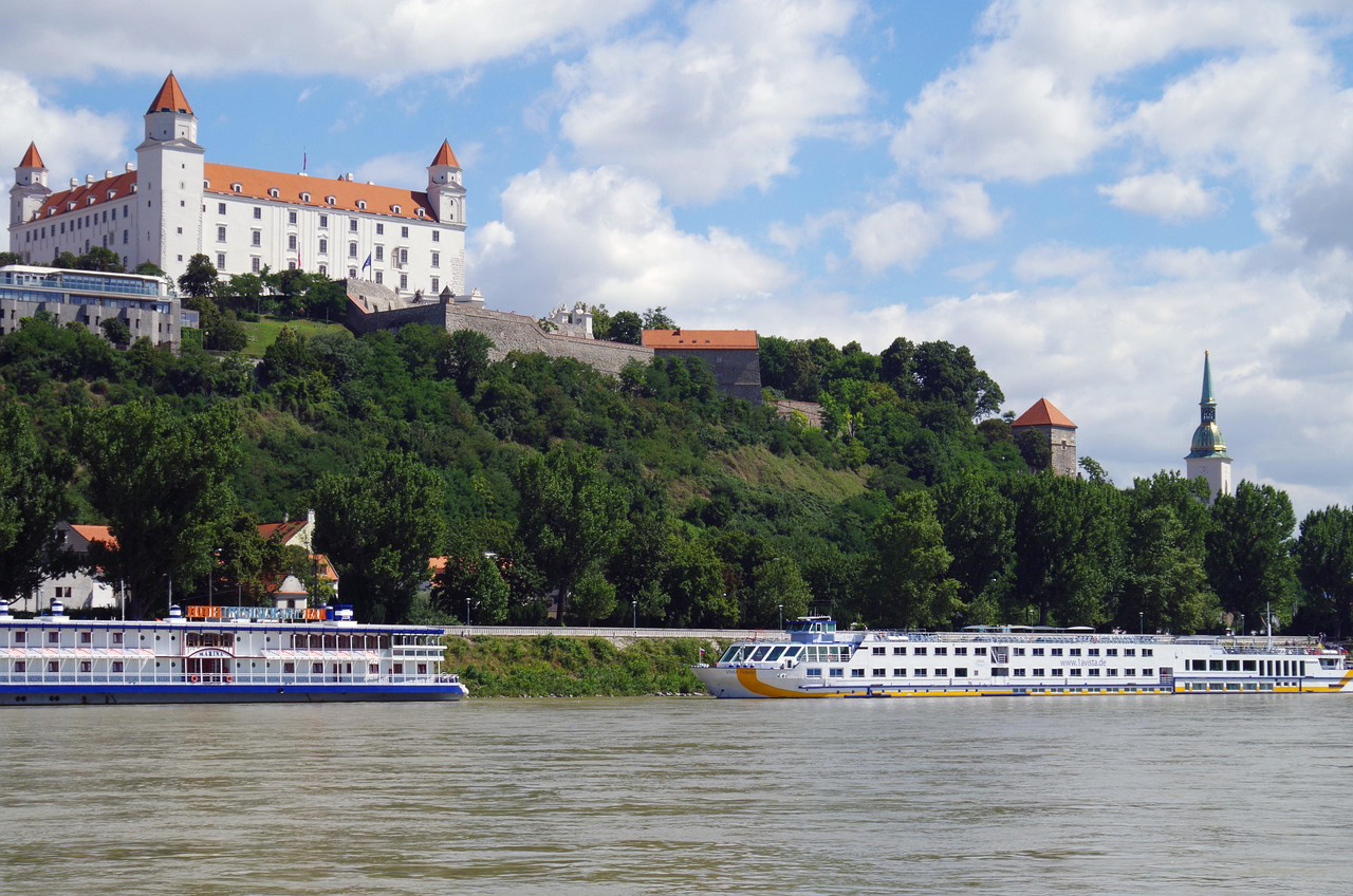 viaggio danubio crociera fluviale bratislavia slovacchia