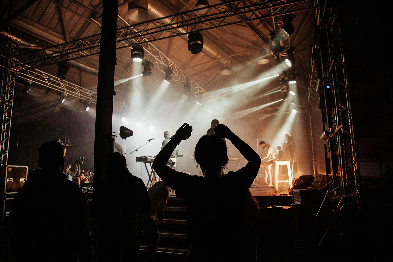 viaggio giovani vacanza mare under28 evento musica
