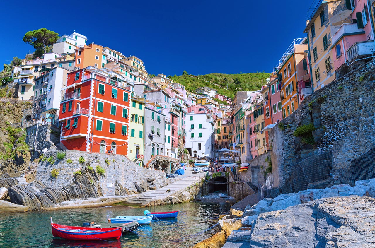 cinque terre liguria riomaggiore borgo ligure pescatori