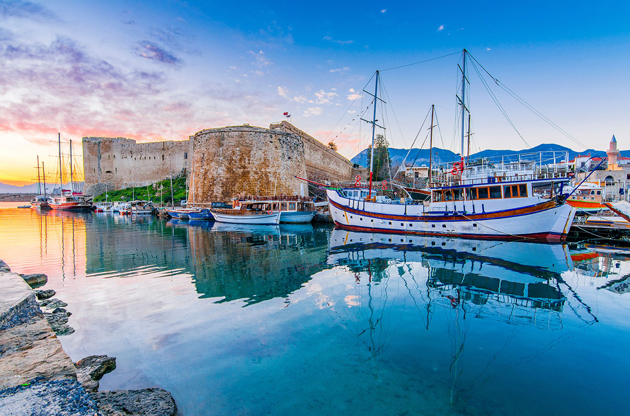 cipro porto storico castello kyrenia girne