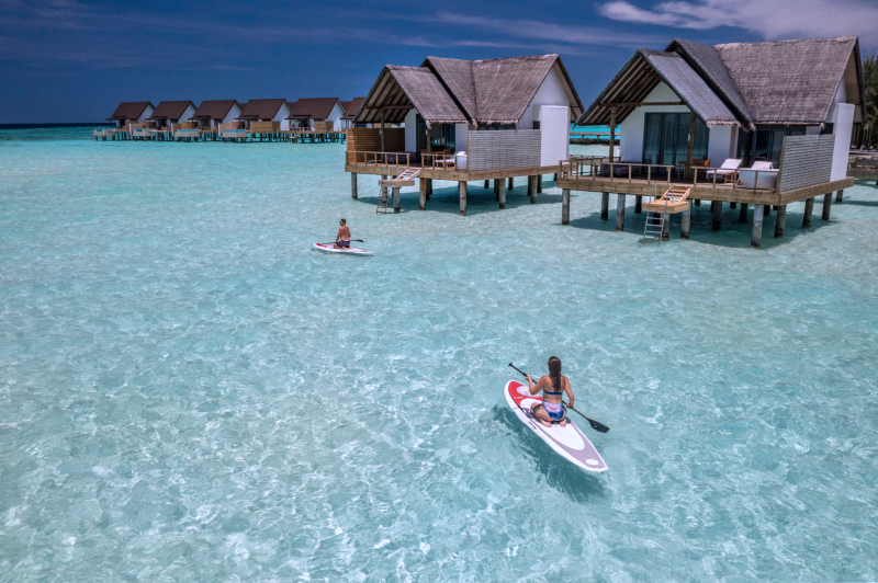 maldive atollo lhaviyani fushifaru barriera corallina mare cristallino