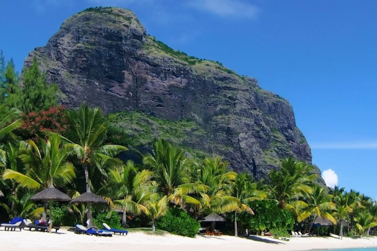 mauritius africa le morne brabant beach