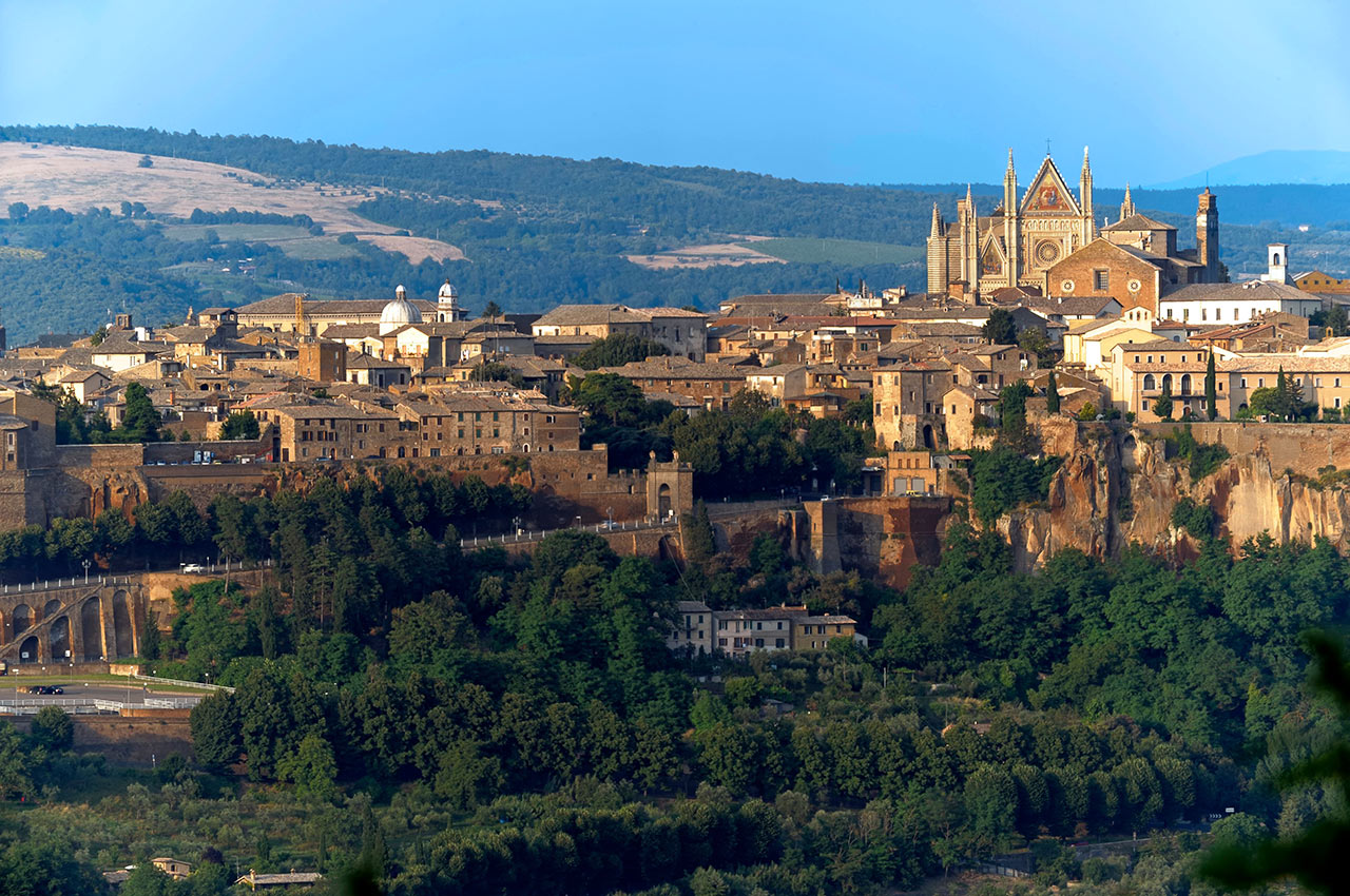 umbria viaggio pullman orvieto vista panorama
