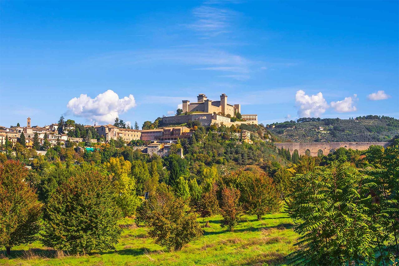 umbria viaggio pullman spoleto panorama
