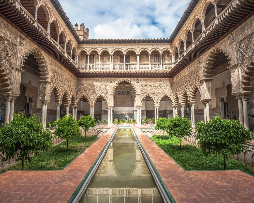 spagna siviglia patio de las doncellas cortile delle fanciulle real alcazar