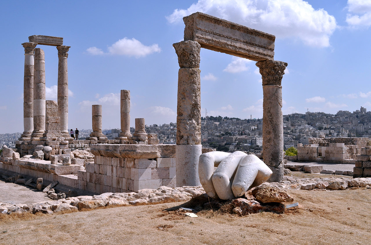 viaggio giordania tempio di ercole cittadella amman colonne