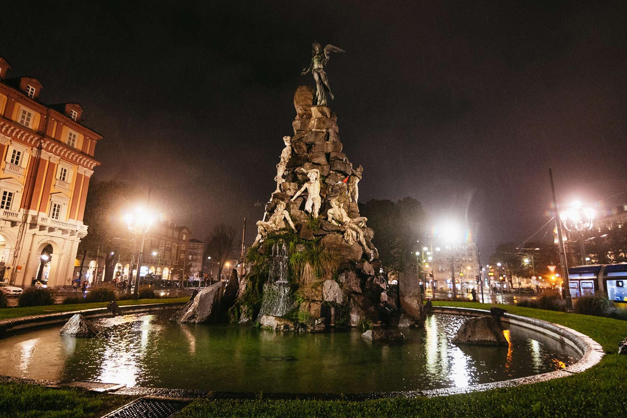 tour torino magica piazza statuto somewhere
