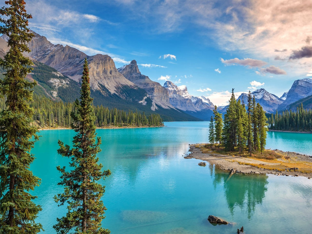 viaggio canada lake maligne montagne rocciose panorami natura
