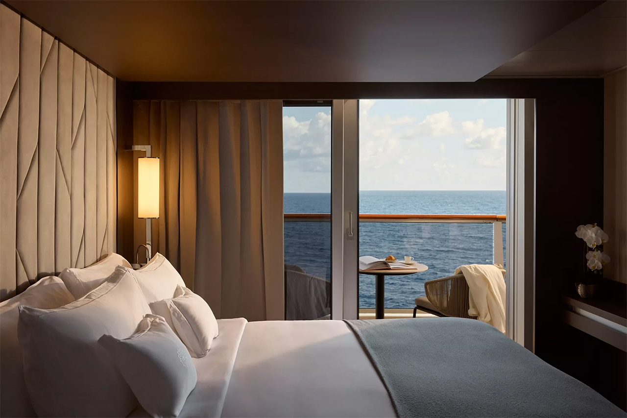 crociera luxury travel viaggio mare exploraII journeys nave cabina